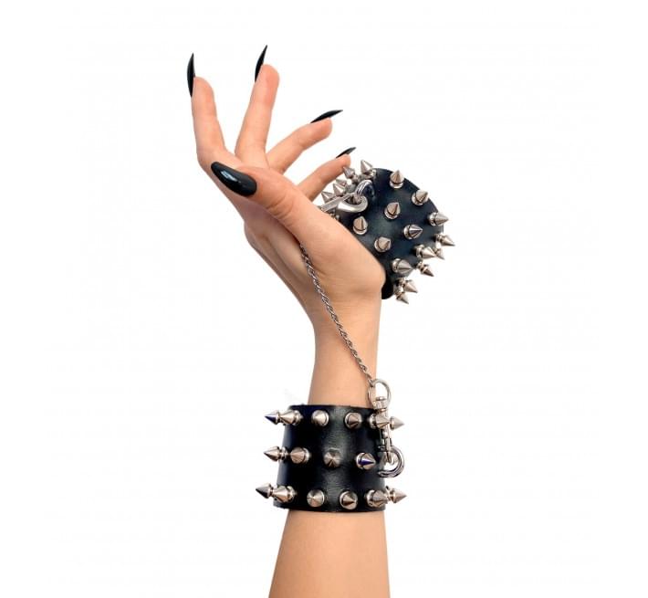 Наручники з шипами Art of Sex - Rose Spiked Leather Handcuffs, натуральна шкіра