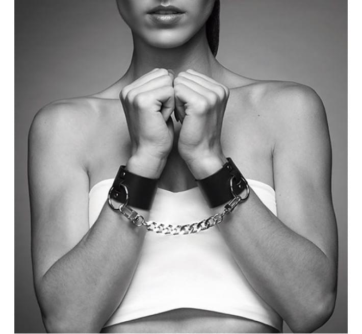 Наручники Bijoux Indiscrets MAZE Wide Cuffs Чорні