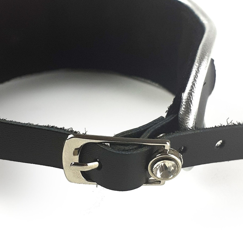Нашийник з натуральної шкіри зі стразами та кільцем Art of Sex Collar Ring