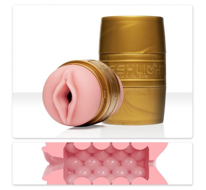 Мастурбатор Fleshlight Quickshot STU