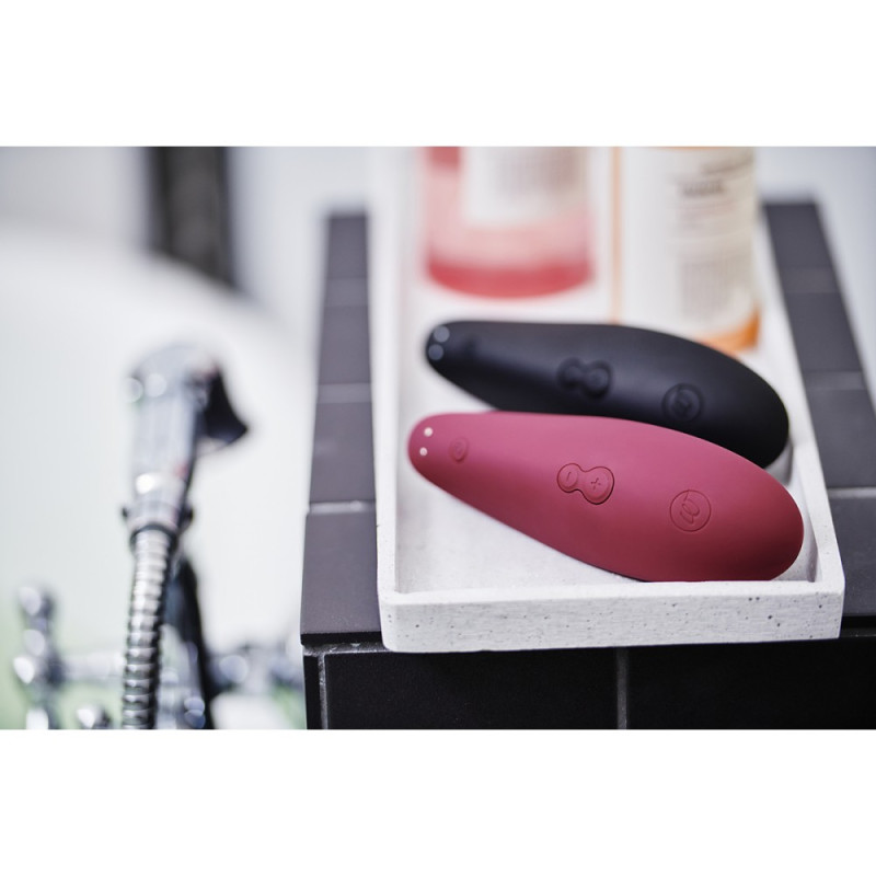 Вакуумний стимулятор клітора Womanizer Classic 2 Bordeaux